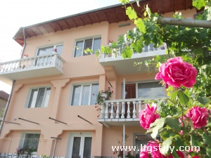 Family hotel Velevi`s house