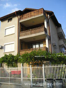 Apartment Angel's hous
