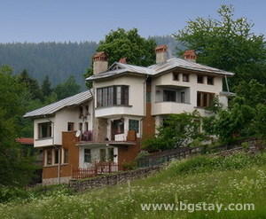 Family hotel Pamporovs' house
