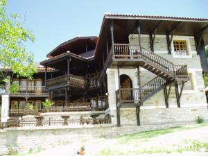 Family hotel Triffon Zarezan