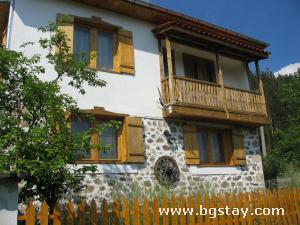 House Rudozem