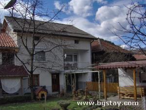 Family hotel Etara House