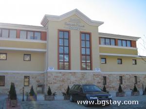 Family hotel Neshkov