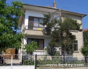 House Arnaudovi