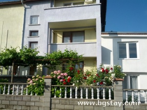 Family hotel Lozmari - Garchanovi