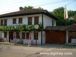 House Hanche Yakovtsi