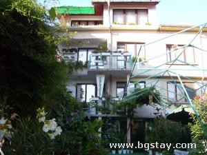 Family hotel Spring
