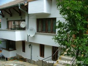 House house 
