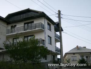Family hotel Dzhinsov