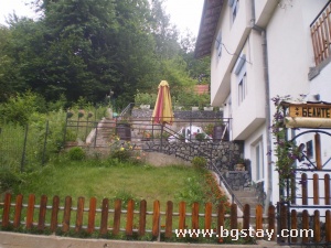 House vila Belite brezi