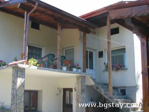 House Raiska tishina