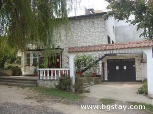 Hotel Chep, Lom